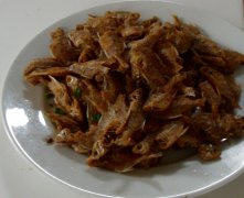 四月吃太湖旁边鱼，椒盐旁边鱼的